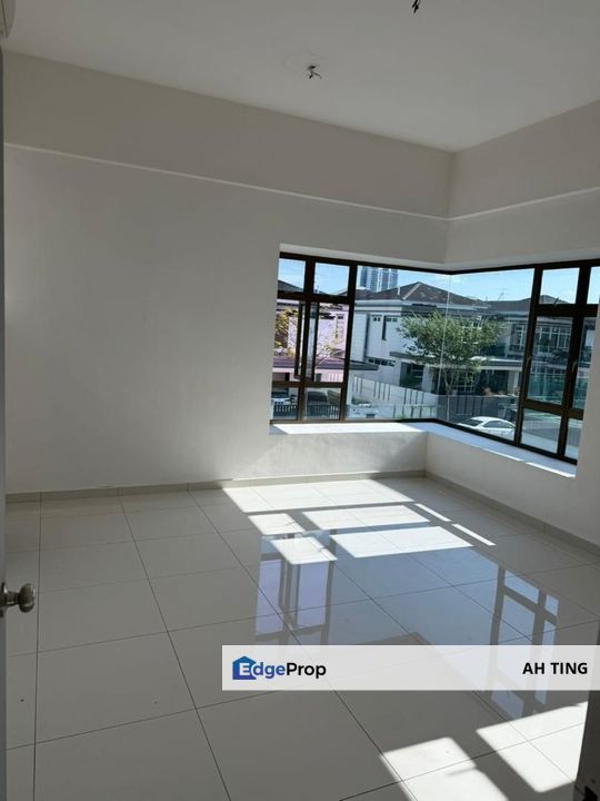 Double Storey Link Bungalow D’Grande Bukit Indah , Johor, Johor Bahru