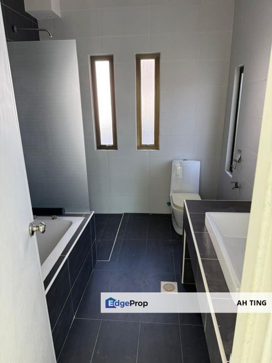 Double Storey Link Bungalow D’Grande Bukit Indah , Johor, Johor Bahru