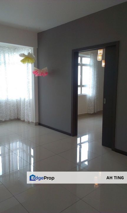 Perling Heights Apartment Taman Baiduri , Johor, Johor Bahru