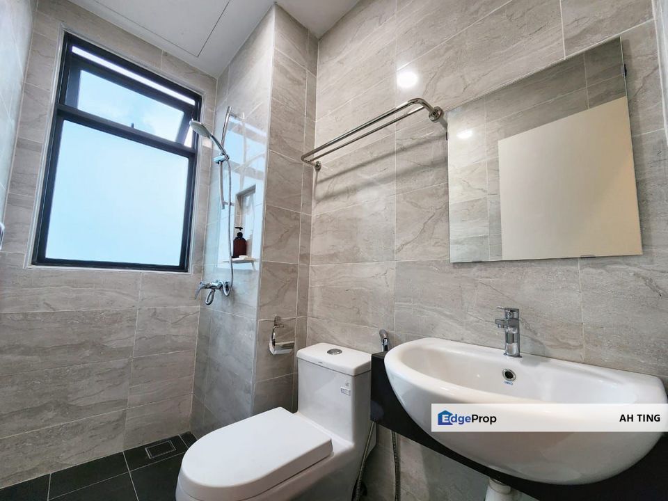 SKS Pavillion Walking Distance To Ciq , Johor, Johor Bahru