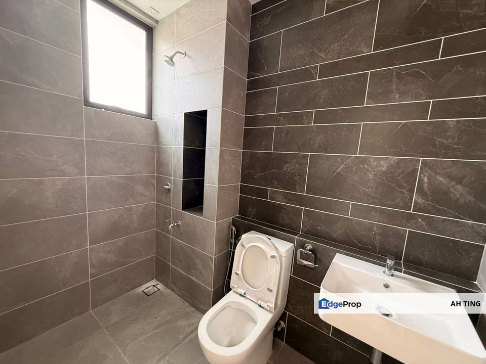 Double Storey Terrace House Senadi Hills , Johor, 