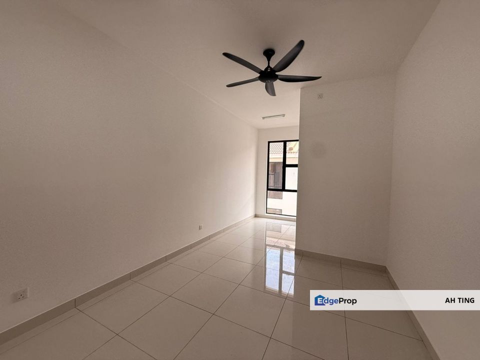 Double Storey Terrace House Senadi Hills , Johor, 