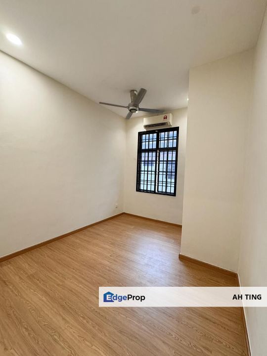 Large Double Storey Terrace House Dato Chellam , Johor, Ulu Tiram