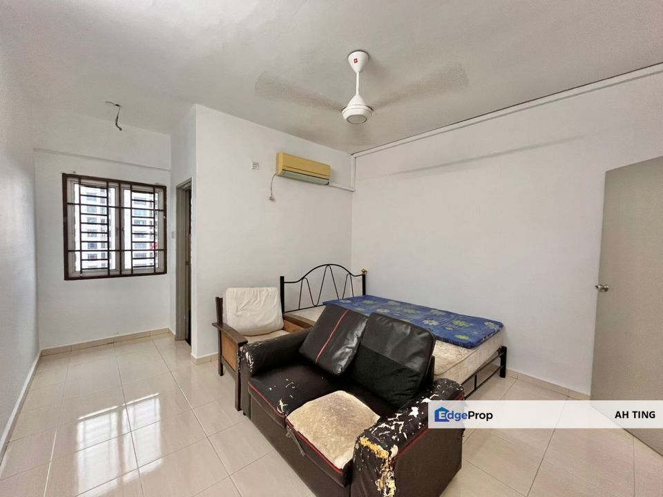 Duta Impian Embassy Suite Johor Bahru Near Ciq , Johor, Johor Bahru
