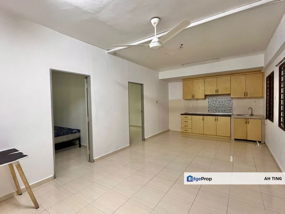 Duta Impian Embassy Suite Johor Bahru Near Ciq , Johor, Johor Bahru