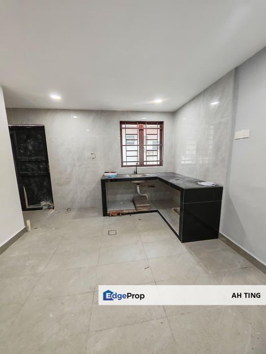 Double Storey Low Medium Cost Bandar Putra Kulai , Johor, Kulai