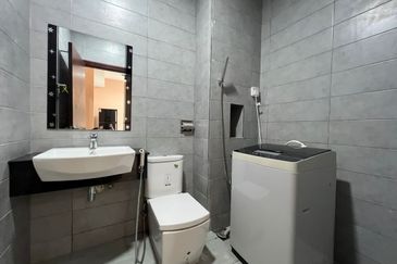 Paragon Suites @ CIQ