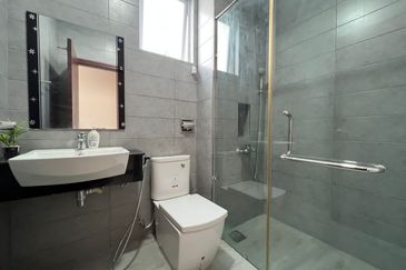 Paragon Suites @ CIQ