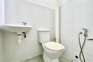 [REFURBISHED] SHOP APARTMENT TAMAN TENAGA KAJANG BANGI