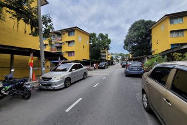 Flat PKNS AU3 (Blok 1 - 6)