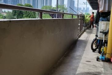 Flat PKNS AU3 (Blok 1 - 6)