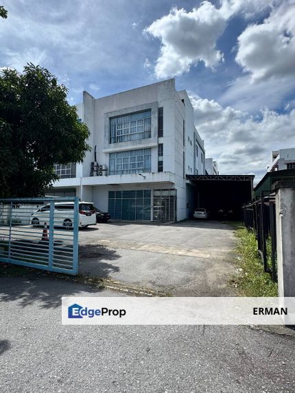3 Storey Semi-Detached Factory Seksyen 26, Pekan Hicom Shah Alam, Selangor, Shah Alam