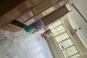 De Tropicana Condominium