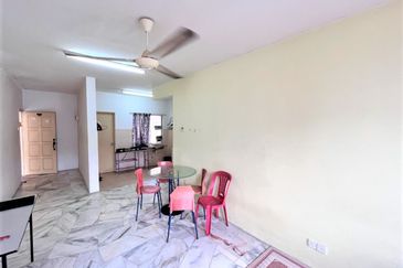 Residensi Warnasari 1