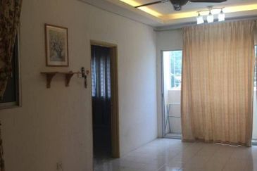 Residensi Bistaria, Ukay Bistari