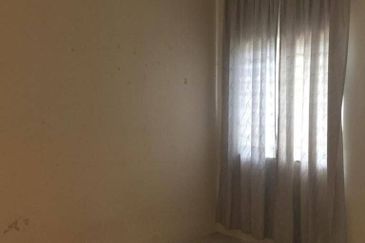 Residensi Bistaria, Ukay Bistari