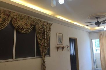 Residensi Bistaria, Ukay Bistari