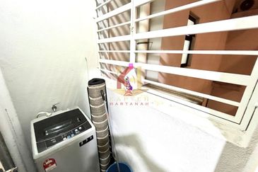 FULLY FURNISHED with 2 Carparks CONDO l CONEZION @ IOI CITY RESORT, PUTRAJAYA