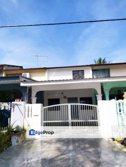 Double Storey Taman Bunga Raya, Semenyih , Selangor, Semenyih