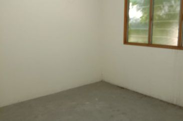 Johan Court Flat @ Alam Perdana