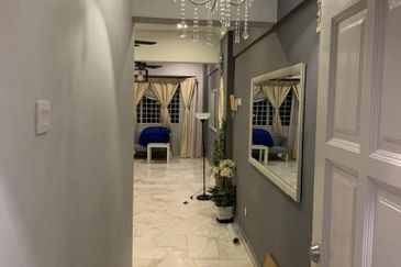 Danau Idaman Condominium