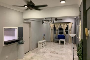 Danau Idaman Condominium