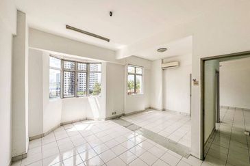 Tasik Heights Apartment