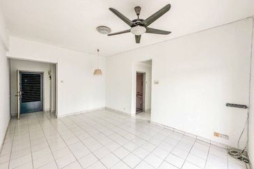 Tasik Heights Apartment