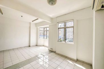 Tasik Heights Apartment