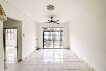 Tasik Heights Apartment