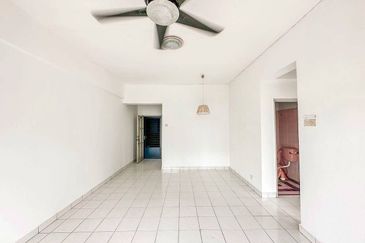 Tasik Heights Apartment