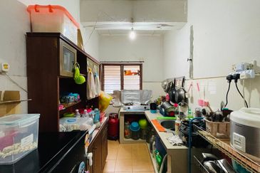 TERMURAH Level 3 Shop Apartment Pandan Jaya, Kuala Lumpur