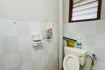 TERMURAH Level 3 Shop Apartment Pandan Jaya, Kuala Lumpur