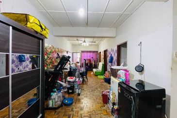 TERMURAH Level 3 Shop Apartment Pandan Jaya, Kuala Lumpur
