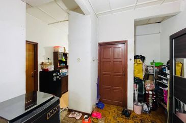 TERMURAH Level 3 Shop Apartment Pandan Jaya, Kuala Lumpur