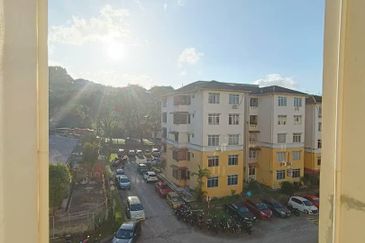 Sri Baiduri Apartment