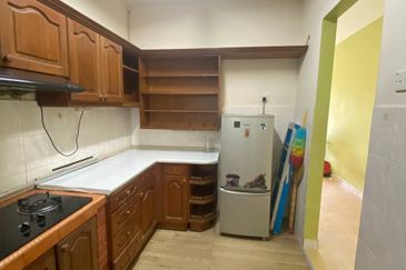 Pangsapuri Kristal (Crystal Tower), Taman Bukit Indah