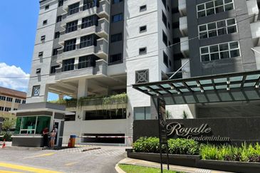 Royalle Condominium @ North Kiara