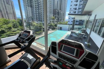 Royalle Condominium @ North Kiara