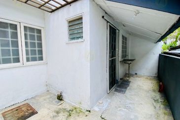 FREE HOLD l RENOVATED TAMAN SETIAWANGSA 2 STOREY TERRACE