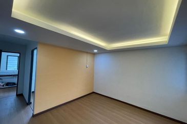 Kondo Rakyat (Desa Pantai Flat)