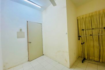 Residensi Bistaria, Ukay Bistari