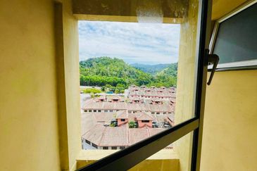 Spring Ville Apartment, Ukay Perdana