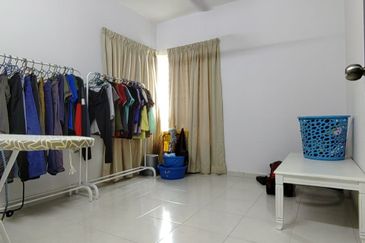 Residensi Laguna Biru 2