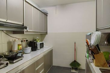 Residensi Laguna Biru 2