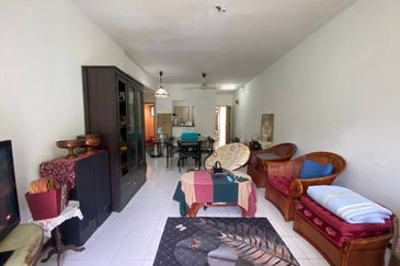 Kondominium Tiara Intan, Taman Bukit Indah