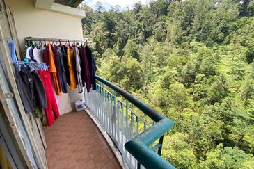 Kondominium Tiara Intan, Taman Bukit Indah