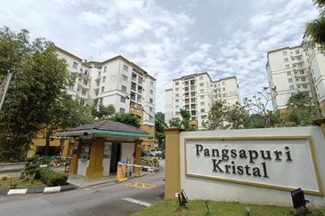 Pangsapuri Kristal (Crystal Tower), Taman Bukit Indah