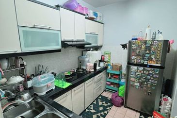 Pangsapuri Kristal (Crystal Tower), Taman Bukit Indah