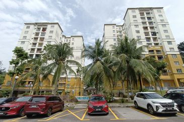 Pangsapuri Kristal (Crystal Tower), Taman Bukit Indah